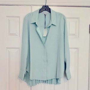 NWT Tuckernuck Light Blue Adele Crepe Blouse - Size XL